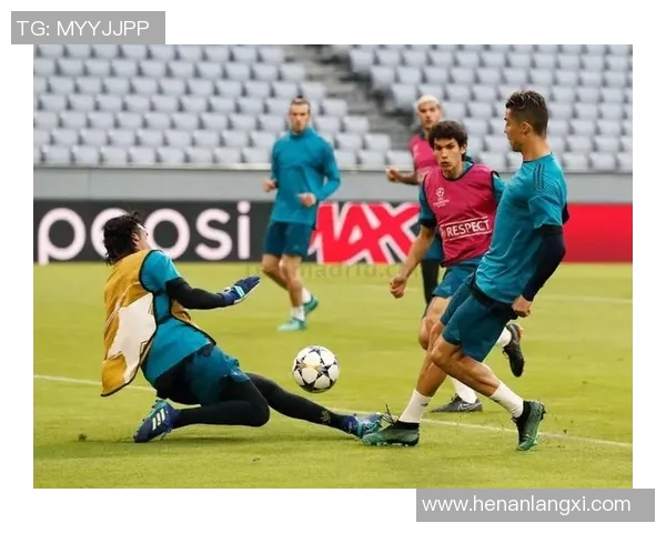 足球天才Lougo闪耀绿茵场，带领球队勇闯世界巅峰之路